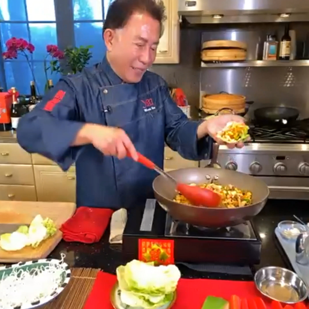 https://give.asianart.org/wp-content/uploads/sites/8/2021/02/Lunar-New-Year-with-Chef-Martin-Yan_1000x1000.jpg 1x, https://give.asianart.org/wp-content/uploads/sites/8/2021/02/Lunar-New-Year-with-Chef-Martin-Yan_1000x1000.jpg 2x